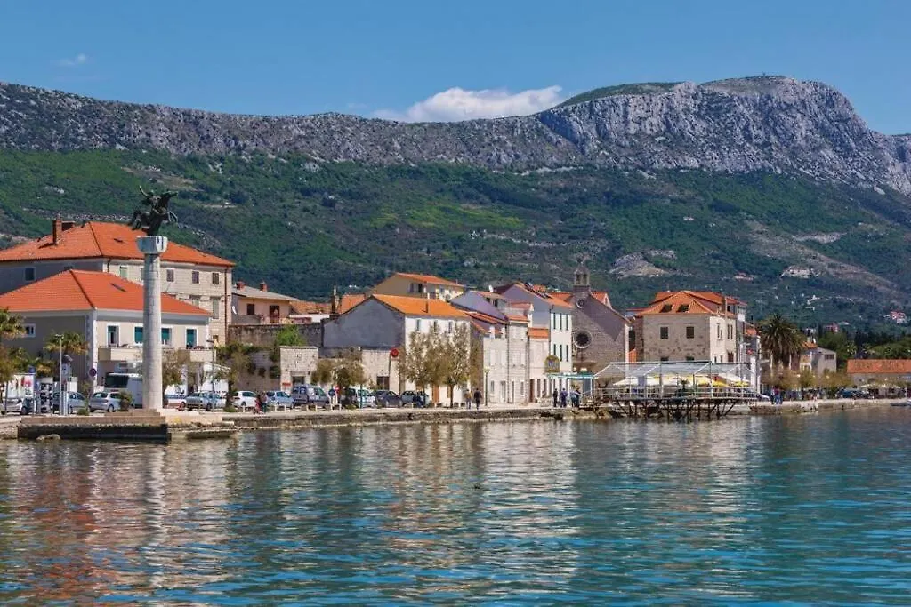 Apartment Ivana With Pool And Parking Kastela